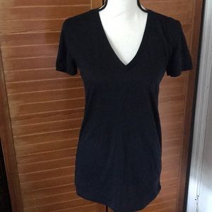 Abound v-neck M black T-shirt